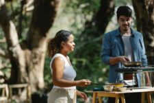What Are Alternatives to Plastic Utensils for Eco-Friendly Camping?